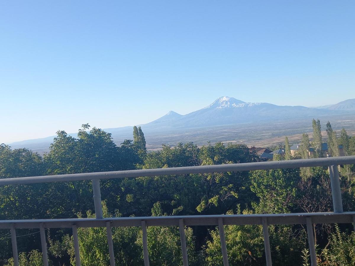 Byurakan Guesthouse & Cottage Εξωτερικό φωτογραφία