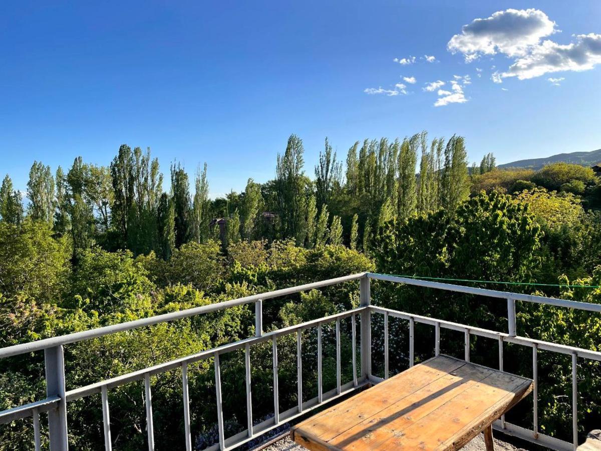 Byurakan Guesthouse & Cottage Εξωτερικό φωτογραφία