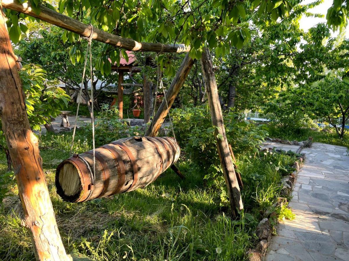 Byurakan Guesthouse & Cottage Εξωτερικό φωτογραφία