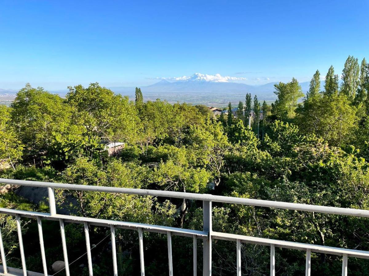 Byurakan Guesthouse & Cottage Εξωτερικό φωτογραφία