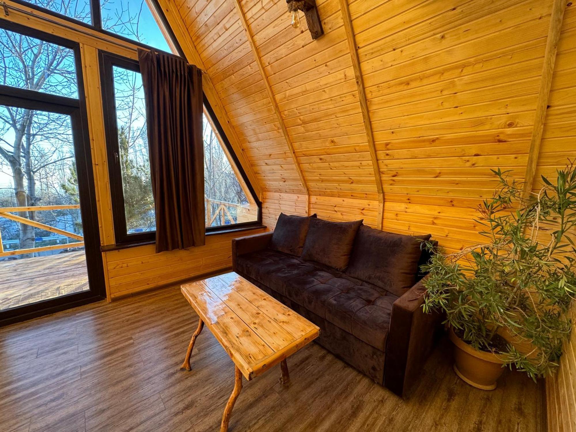 Byurakan Guesthouse & Cottage Εξωτερικό φωτογραφία
